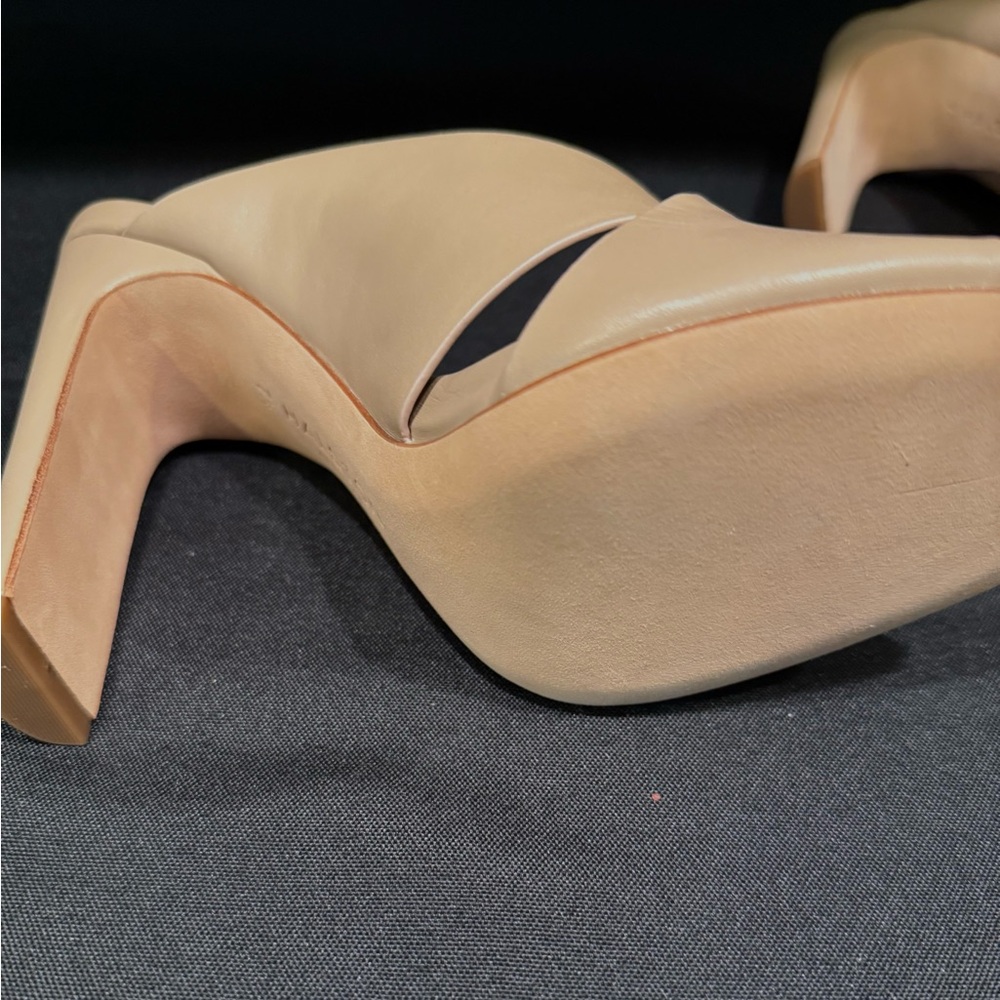 Halston Heritage Tan Heels Elegant Mule Design - Picture 9 of 14